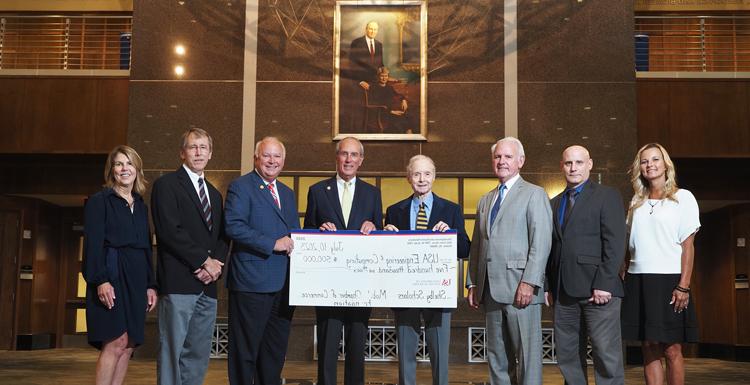 Shelby Scholarship announcement. Dr. Andi Kent, Dr. Todd Andel, Abraham Mitchell, Sandy Stimpson, Jo Bonner, Dr. John Usher, Margaret Sullivan